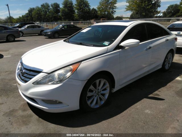 Photo 1 VIN: 5NPEC4AC2BH235048 - HYUNDAI SONATA 