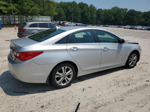 Photo 2 VIN: 5NPEC4AC2BH255574 - HYUNDAI SONATA SE 