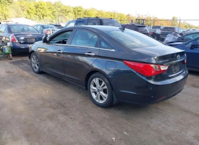 Photo 2 VIN: 5NPEC4AC2BH255994 - HYUNDAI SONATA 