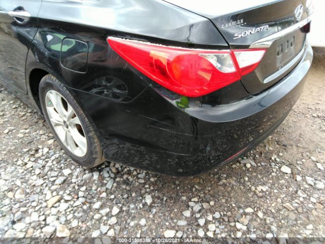 Photo 5 VIN: 5NPEC4AC2BH258670 - HYUNDAI SONATA 