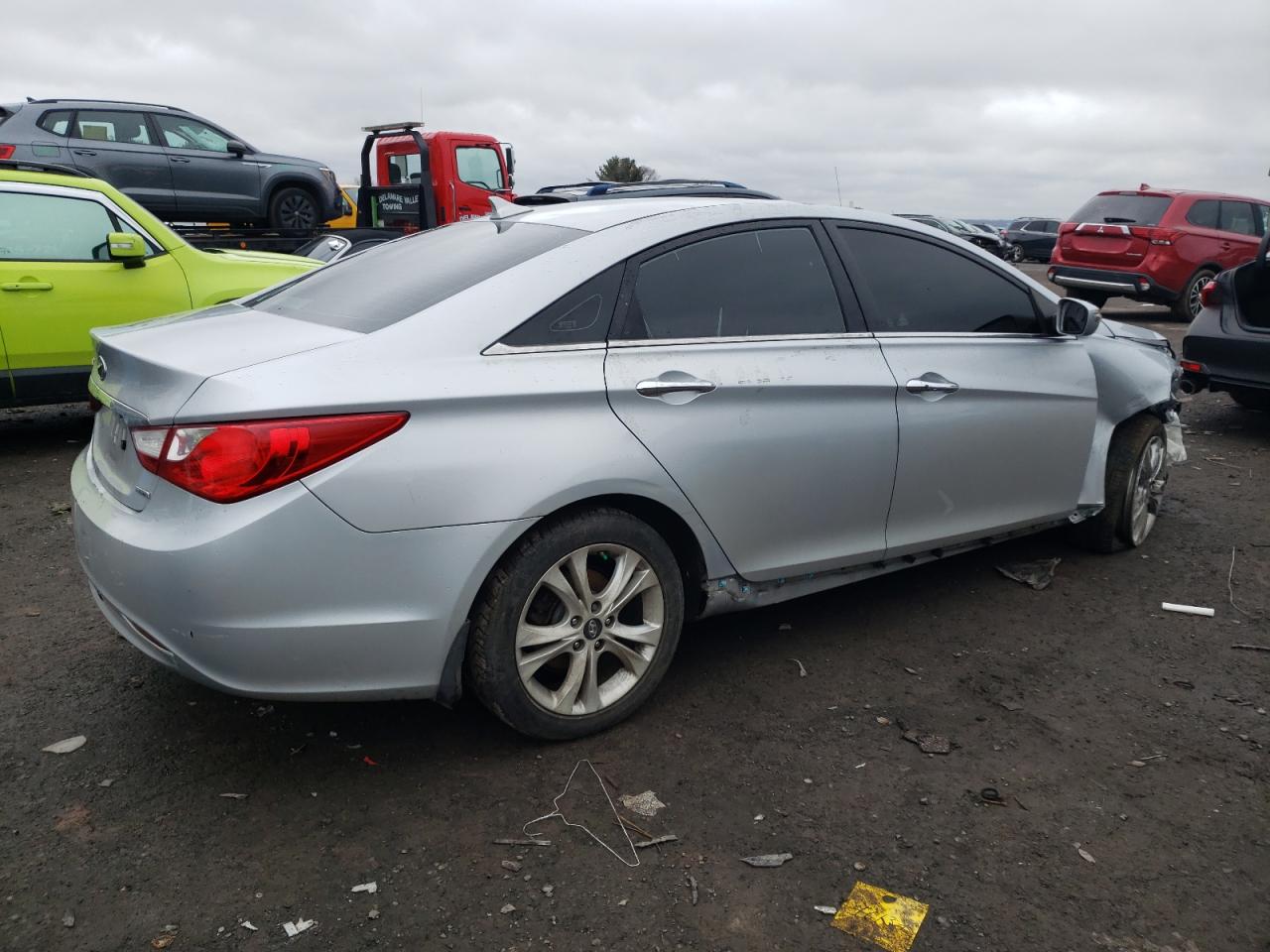 Photo 2 VIN: 5NPEC4AC2BH279986 - HYUNDAI SONATA 