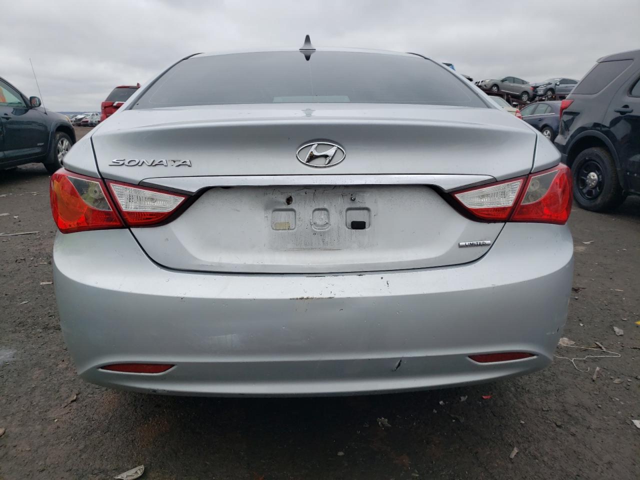 Photo 5 VIN: 5NPEC4AC2BH279986 - HYUNDAI SONATA 