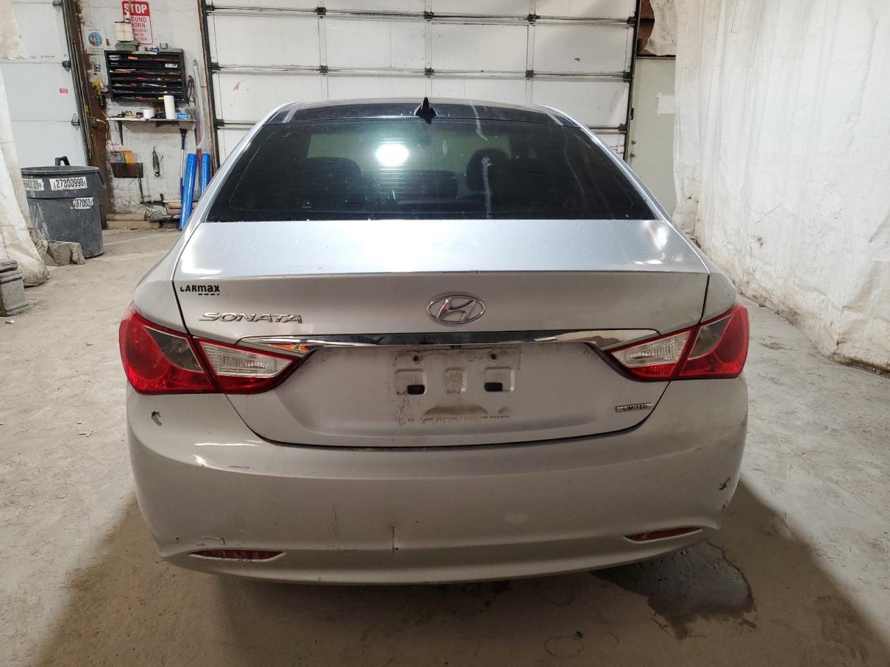 Photo 5 VIN: 5NPEC4AC2CH356406 - HYUNDAI SONATA 