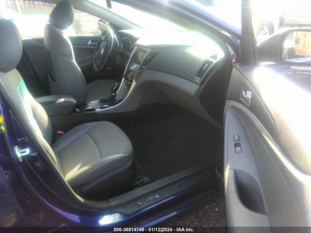 Photo 4 VIN: 5NPEC4AC2CH373187 - HYUNDAI SONATA 