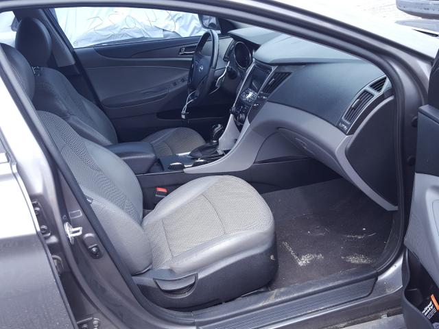 Photo 4 VIN: 5NPEC4AC2CH385744 - HYUNDAI SONATA SE 