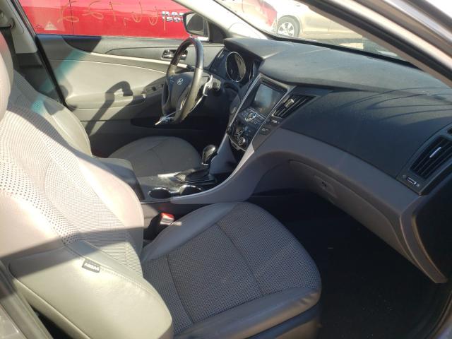 Photo 4 VIN: 5NPEC4AC2CH391088 - HYUNDAI SONATA SE 