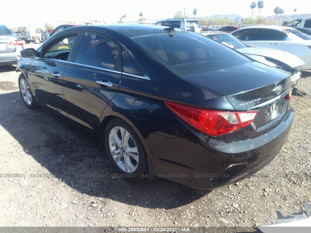 Photo 2 VIN: 5NPEC4AC2CH398221 - HYUNDAI SONATA 