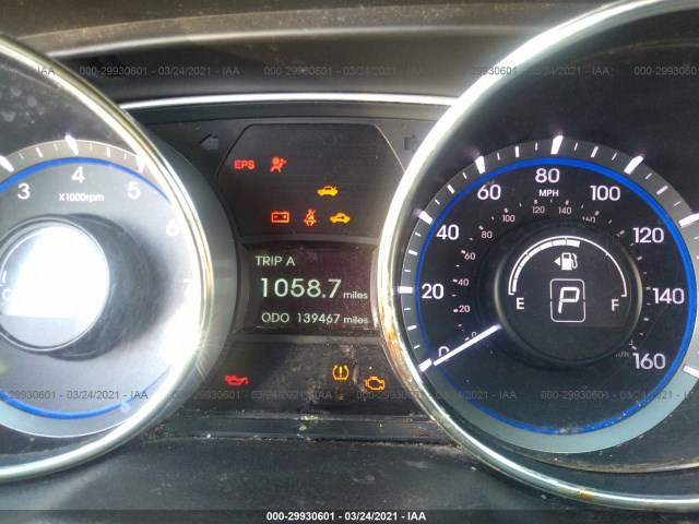 Photo 6 VIN: 5NPEC4AC2CH398221 - HYUNDAI SONATA 