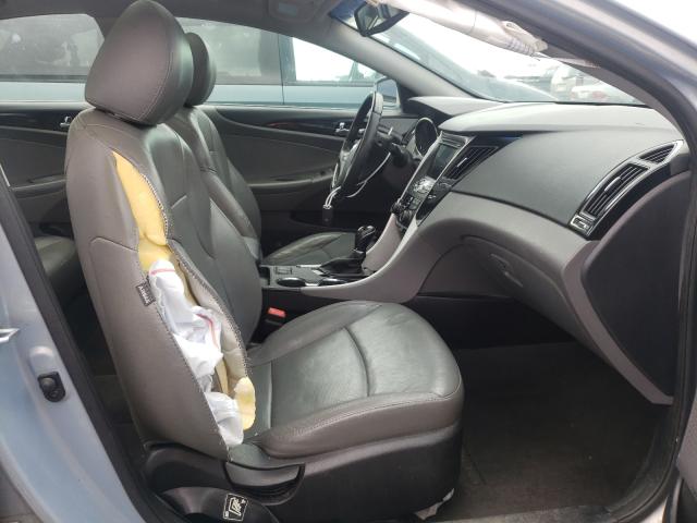 Photo 4 VIN: 5NPEC4AC2CH408147 - HYUNDAI SONATA 