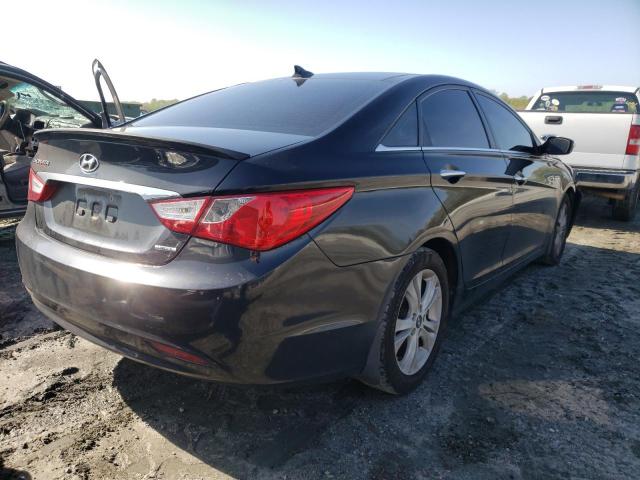 Photo 3 VIN: 5NPEC4AC2CH447675 - HYUNDAI SONATA SE 