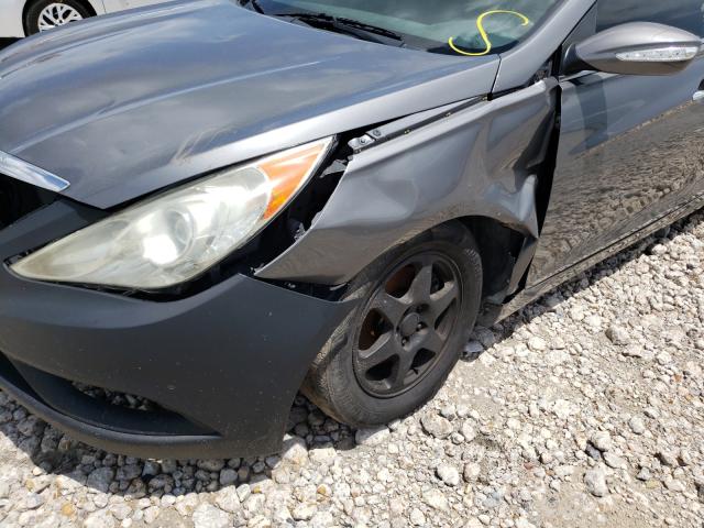 Photo 8 VIN: 5NPEC4AC2CH450902 - HYUNDAI SONATA SE 