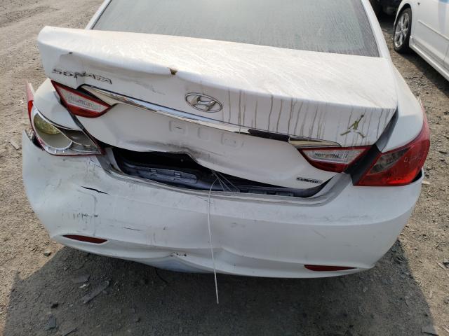 Photo 8 VIN: 5NPEC4AC2CH467506 - HYUNDAI SONATA 