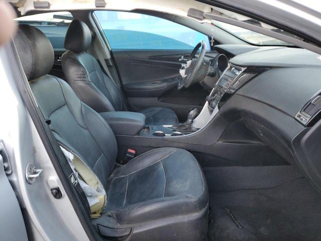 Photo 4 VIN: 5NPEC4AC2CH467991 - HYUNDAI SONATA SE 