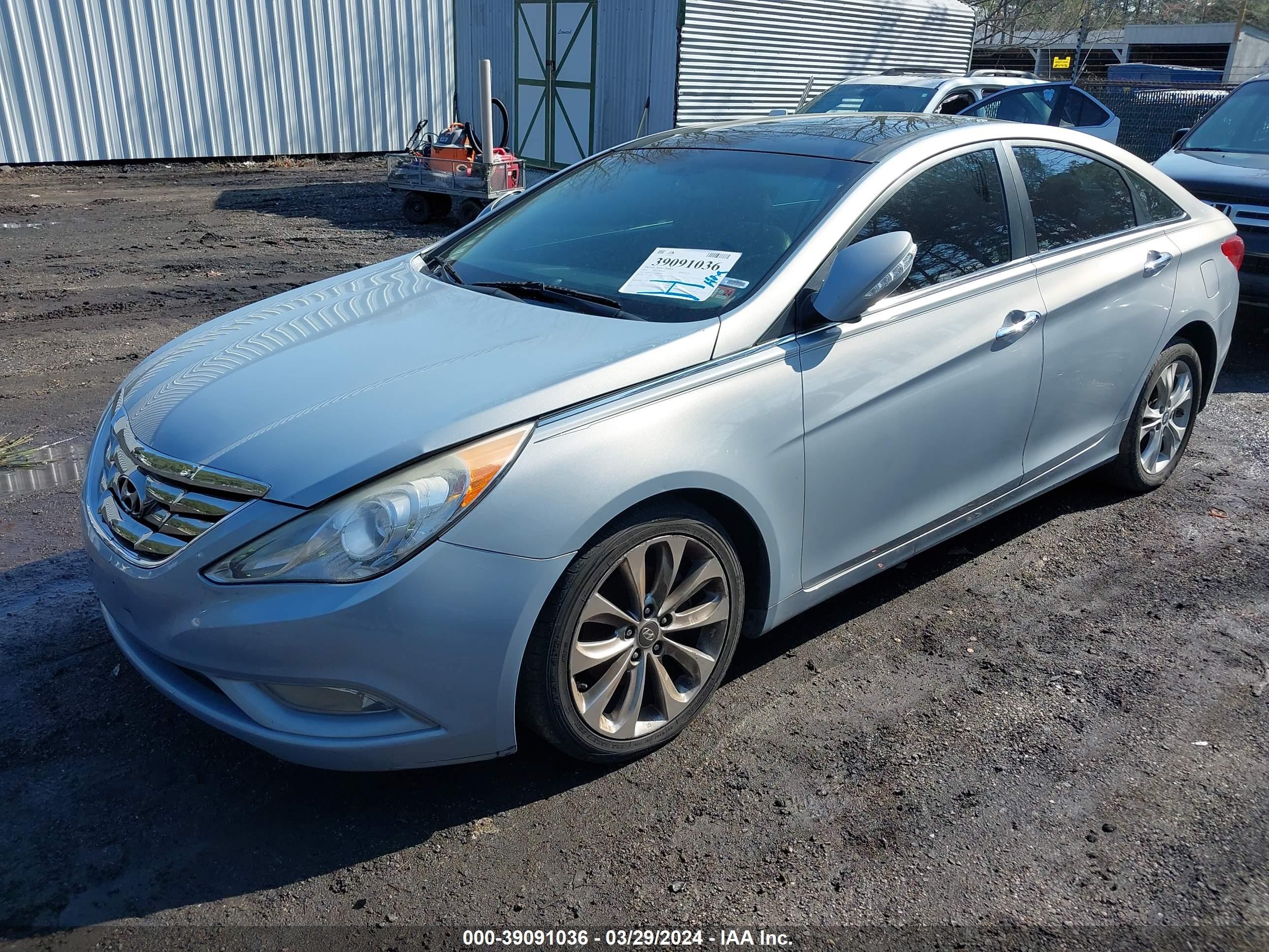 Photo 1 VIN: 5NPEC4AC2CH498786 - HYUNDAI SONATA 