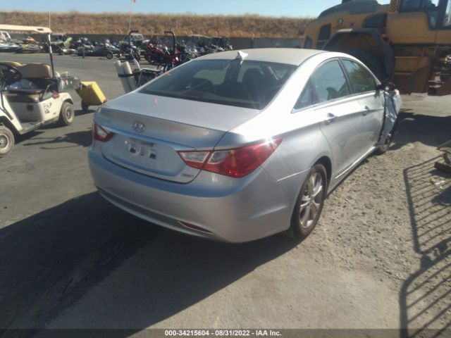 Photo 3 VIN: 5NPEC4AC2DH526619 - HYUNDAI SONATA 