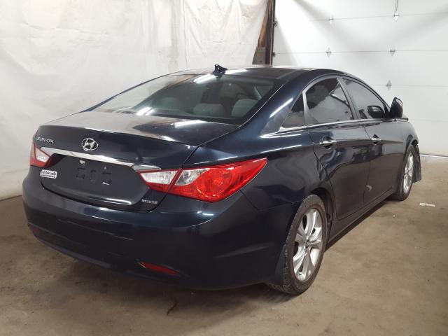 Photo 3 VIN: 5NPEC4AC2DH538088 - HYUNDAI SONATA SE 