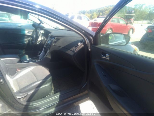 Photo 4 VIN: 5NPEC4AC2DH541394 - HYUNDAI SONATA 