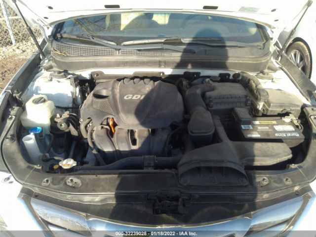 Photo 9 VIN: 5NPEC4AC2DH587100 - HYUNDAI SONATA 