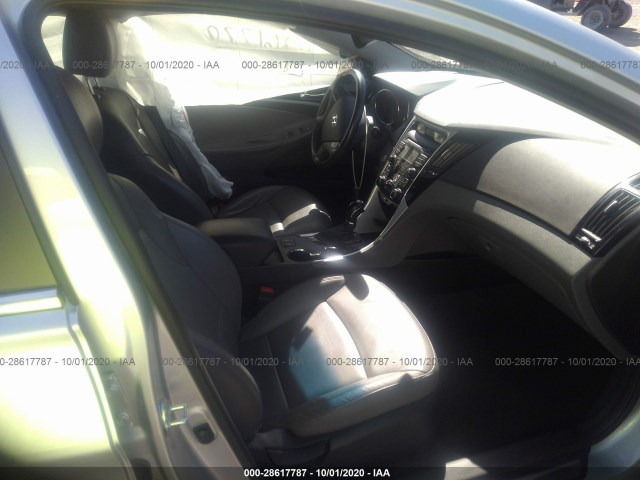 Photo 4 VIN: 5NPEC4AC2DH601870 - HYUNDAI SONATA 