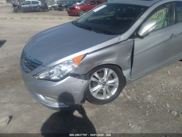 Photo 5 VIN: 5NPEC4AC2DH601870 - HYUNDAI SONATA 