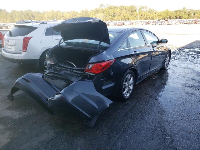 Photo 3 VIN: 5NPEC4AC2DH640815 - HYUNDAI SONATA SE 