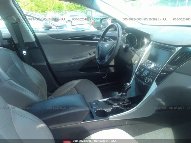 Photo 4 VIN: 5NPEC4AC2DH645691 - HYUNDAI SONATA 