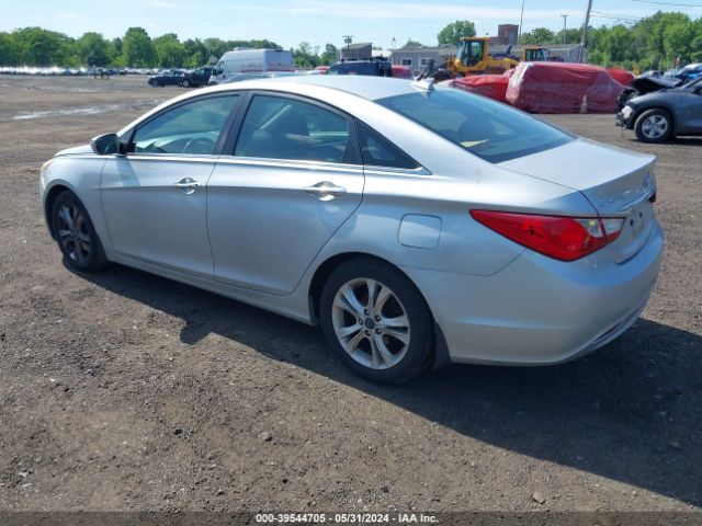 Photo 2 VIN: 5NPEC4AC2DH672860 - HYUNDAI SONATA 