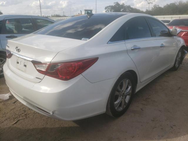 Photo 3 VIN: 5NPEC4AC2DH678934 - HYUNDAI SONATA SE 