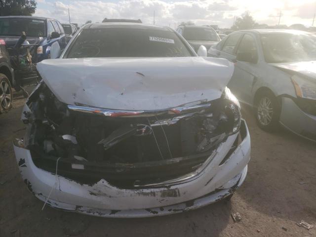 Photo 8 VIN: 5NPEC4AC2DH678934 - HYUNDAI SONATA SE 