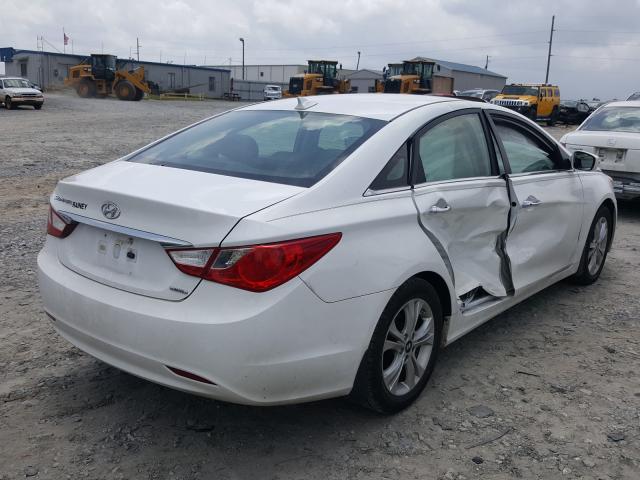 Photo 3 VIN: 5NPEC4AC2DH706831 - HYUNDAI SONATA SE 