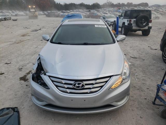 Photo 4 VIN: 5NPEC4AC2DH781092 - HYUNDAI SONATA 