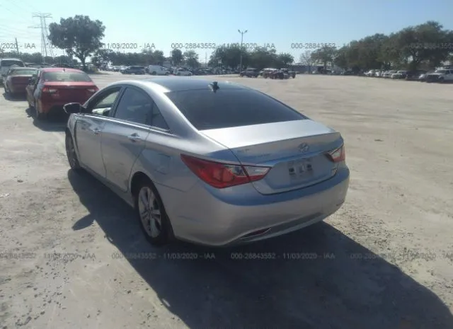 Photo 2 VIN: 5NPEC4AC2DH791623 - HYUNDAI SONATA 