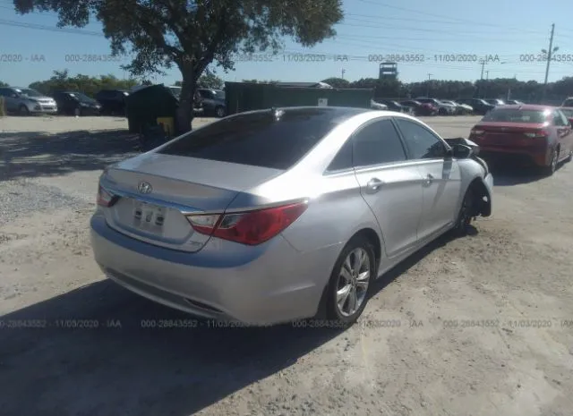 Photo 3 VIN: 5NPEC4AC2DH791623 - HYUNDAI SONATA 