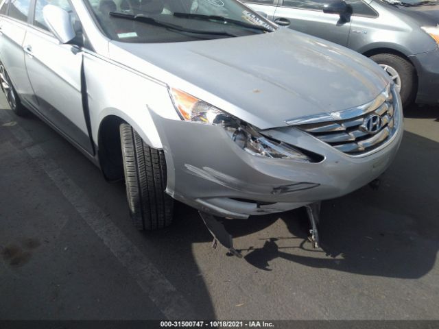 Photo 5 VIN: 5NPEC4AC2DH810560 - HYUNDAI SONATA 