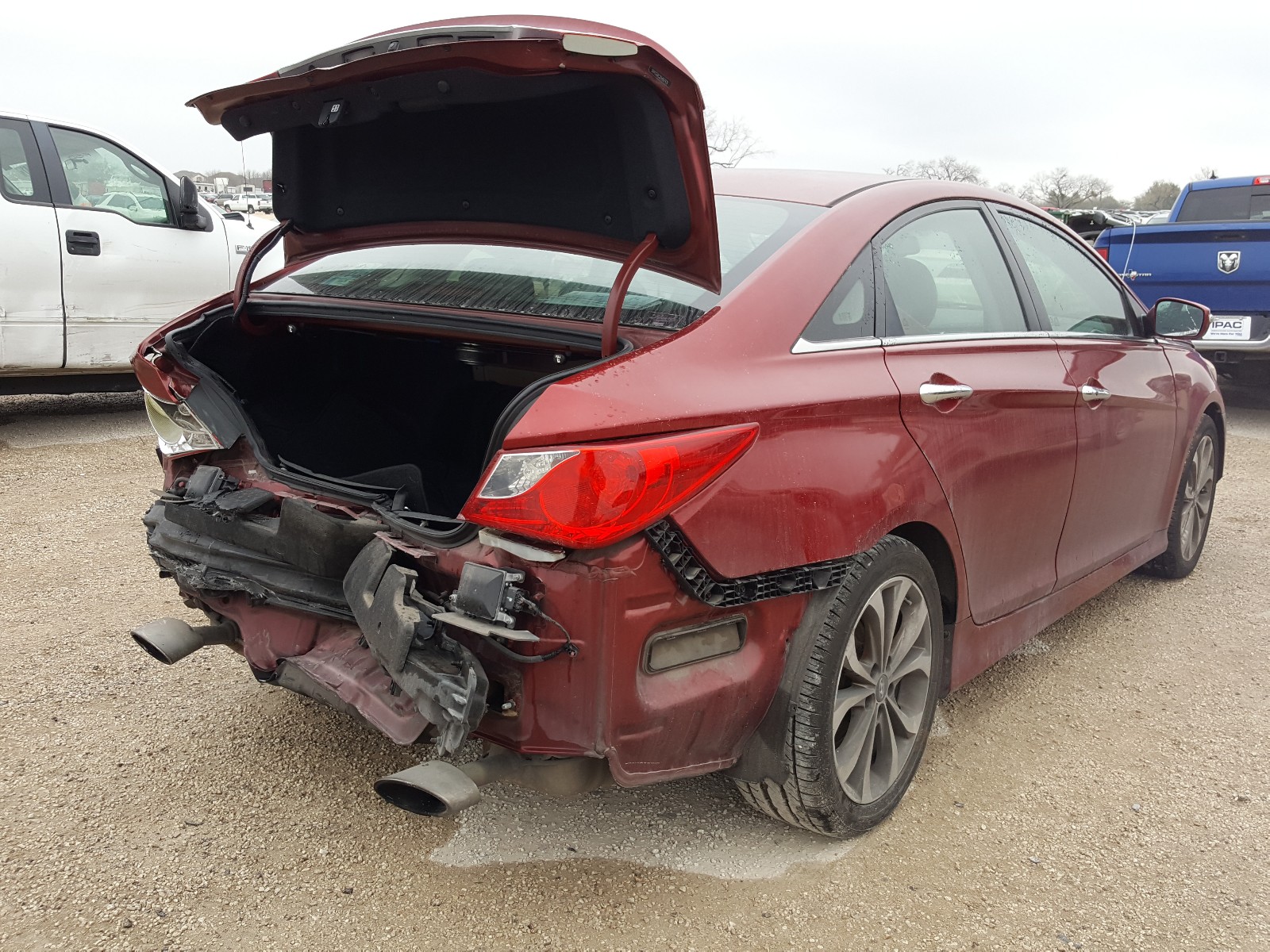 Photo 3 VIN: 5NPEC4AC2EH857430 - HYUNDAI SONATA 