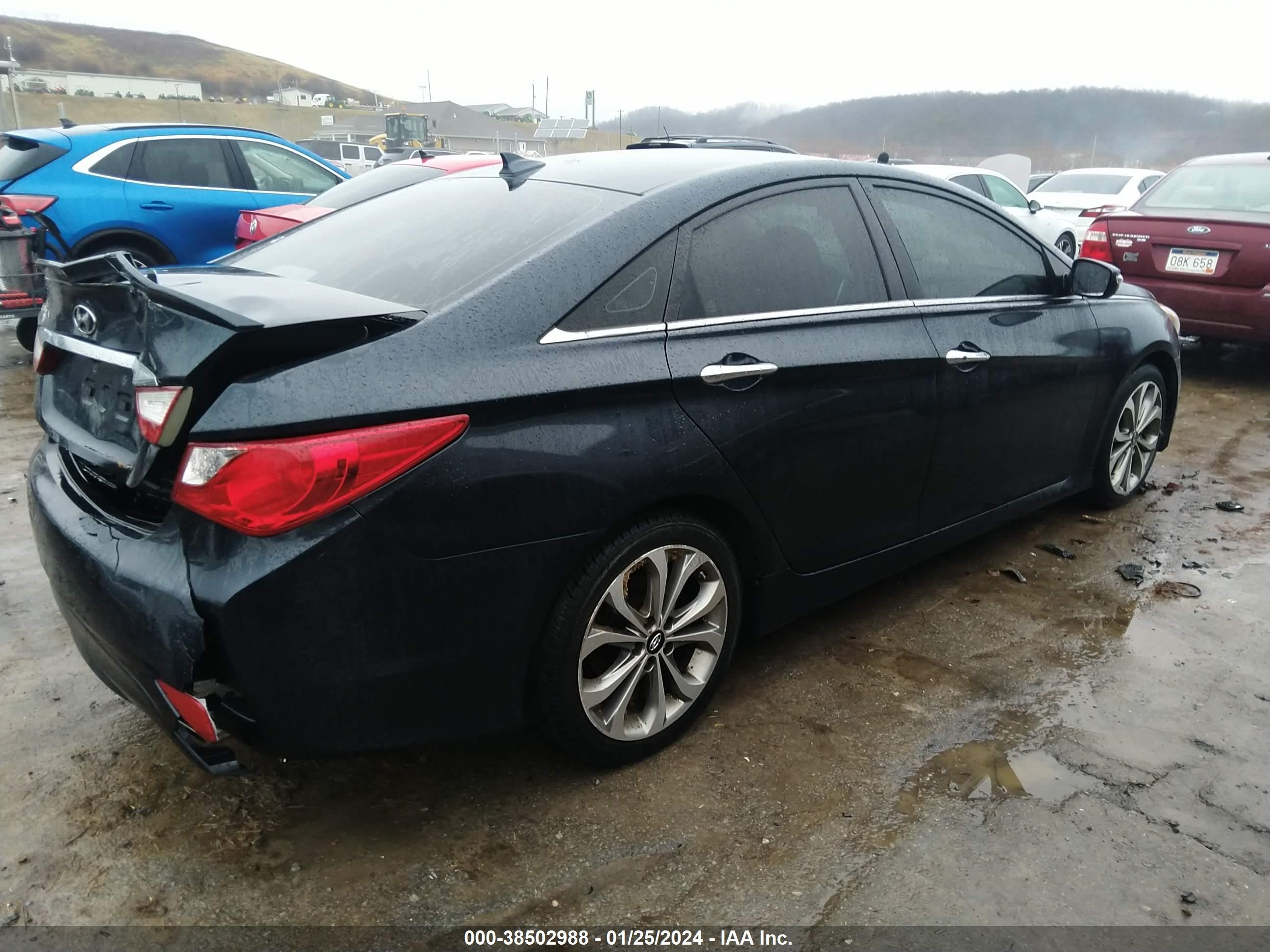 Photo 3 VIN: 5NPEC4AC2EH877418 - HYUNDAI SONATA 