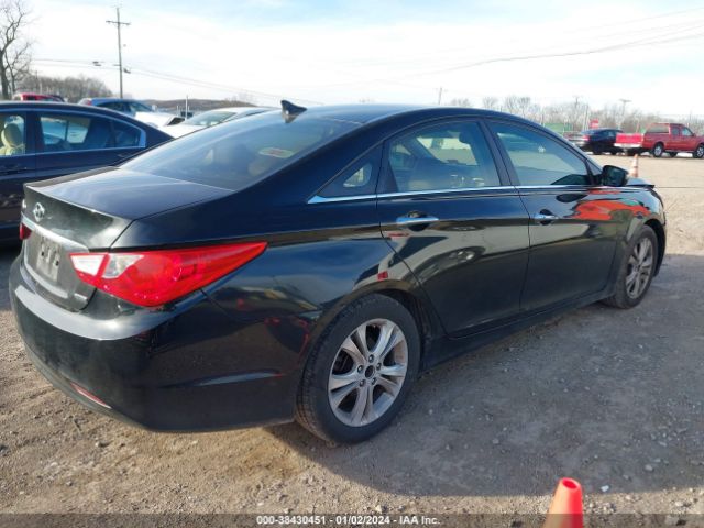 Photo 3 VIN: 5NPEC4AC3BH002375 - HYUNDAI SONATA 