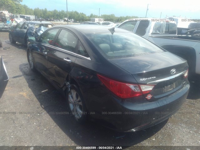 Photo 2 VIN: 5NPEC4AC3BH017328 - HYUNDAI SONATA 