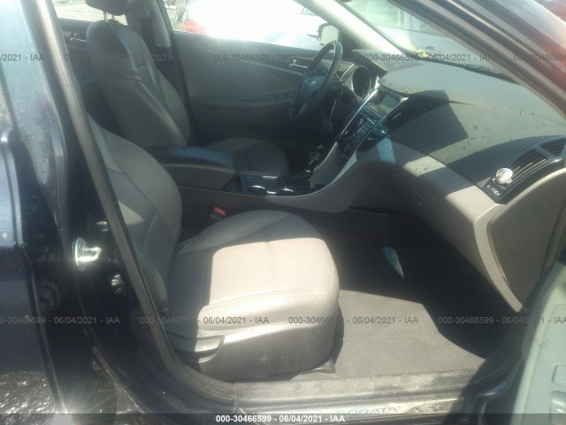 Photo 4 VIN: 5NPEC4AC3BH017328 - HYUNDAI SONATA 