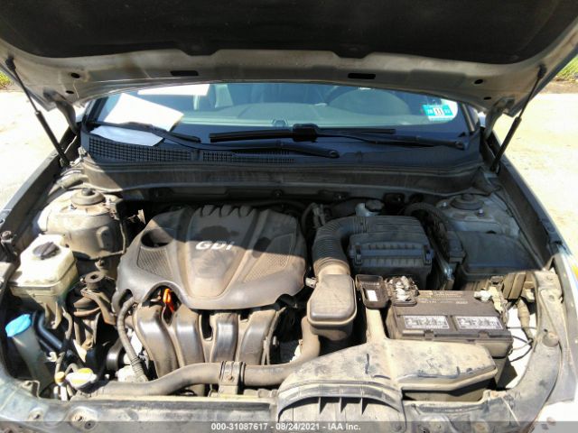 Photo 9 VIN: 5NPEC4AC3BH042892 - HYUNDAI SONATA 