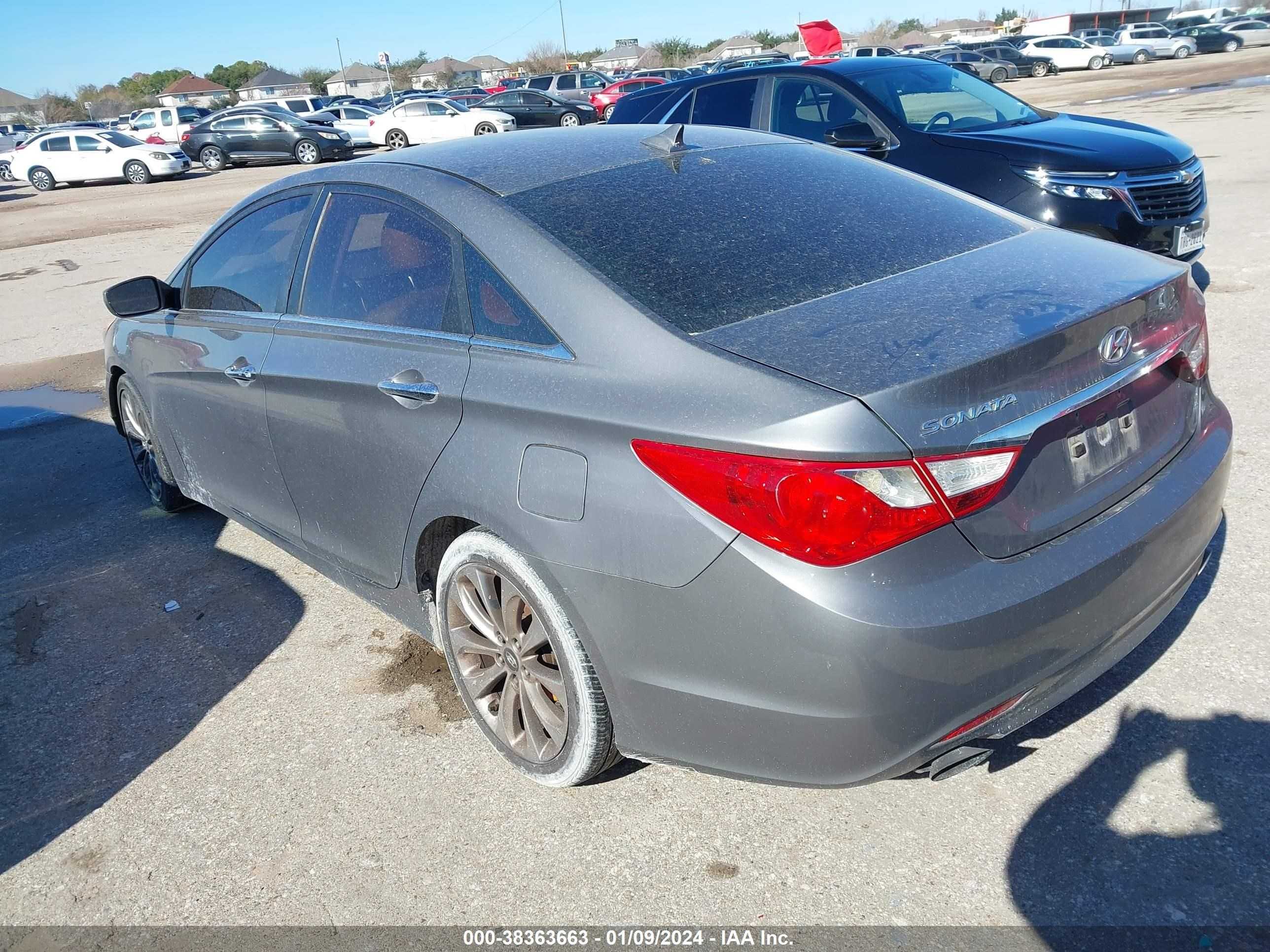 Photo 2 VIN: 5NPEC4AC3BH064357 - HYUNDAI SONATA 