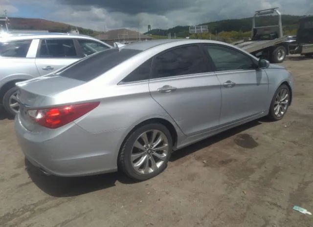 Photo 3 VIN: 5NPEC4AC3BH069395 - HYUNDAI SONATA 