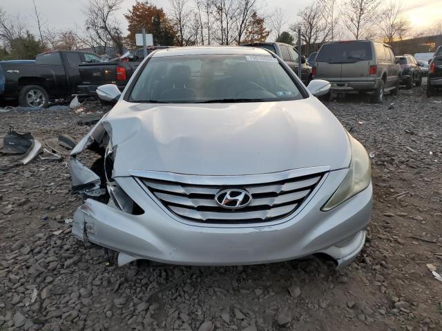 Photo 4 VIN: 5NPEC4AC3BH080073 - HYUNDAI SONATA SE 