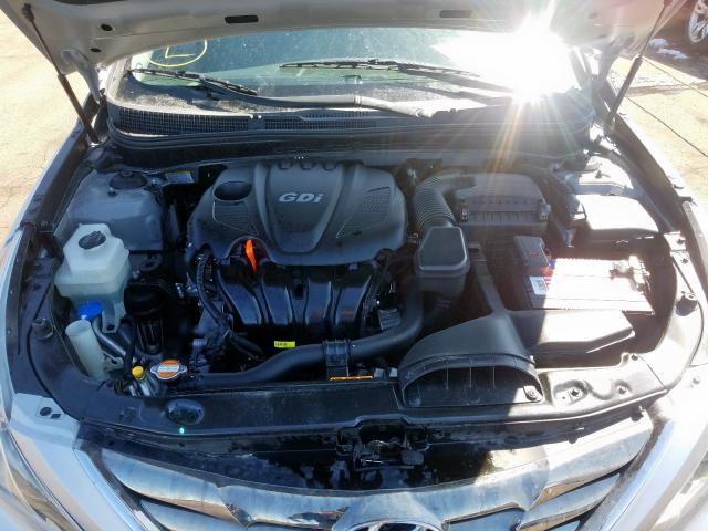 Photo 6 VIN: 5NPEC4AC3BH084561 - HYUNDAI SONATA 