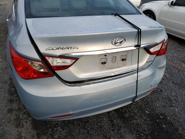 Photo 8 VIN: 5NPEC4AC3BH115985 - HYUNDAI SONATA SE 