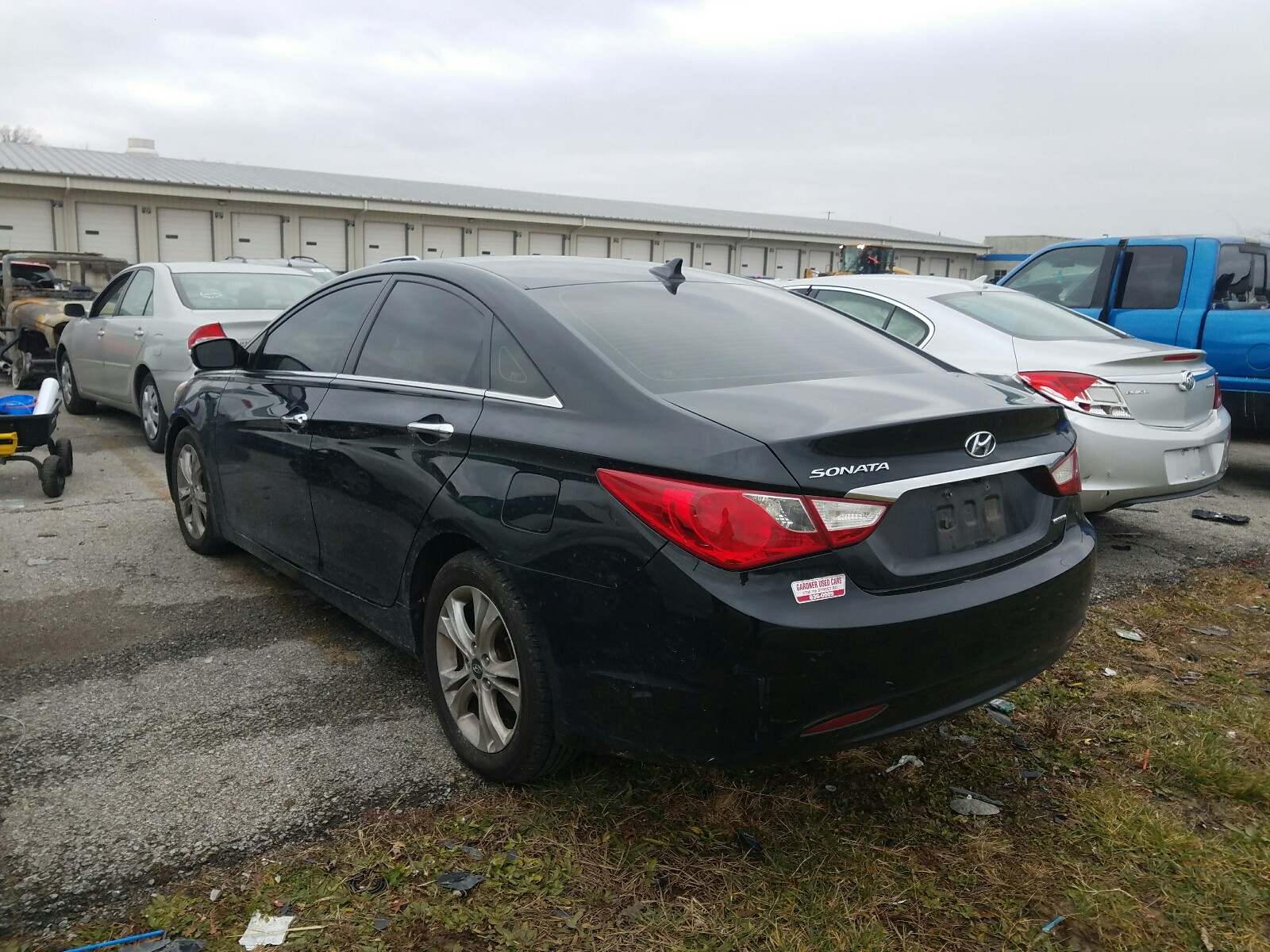 Photo 2 VIN: 5NPEC4AC3BH120619 - HYUNDAI SONATA SE 