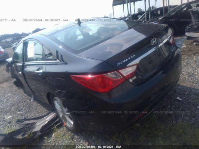 Photo 2 VIN: 5NPEC4AC3BH131538 - HYUNDAI SONATA 