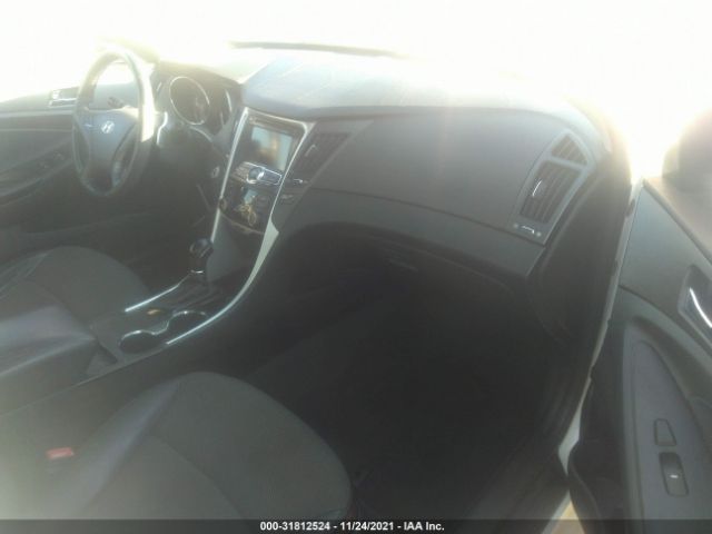 Photo 4 VIN: 5NPEC4AC3BH143222 - HYUNDAI SONATA 