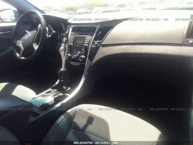 Photo 4 VIN: 5NPEC4AC3BH143706 - HYUNDAI SONATA 