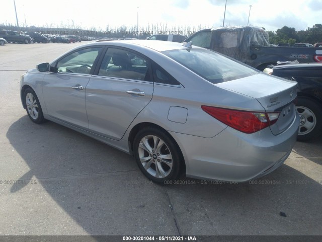 Photo 2 VIN: 5NPEC4AC3BH224348 - HYUNDAI SONATA 